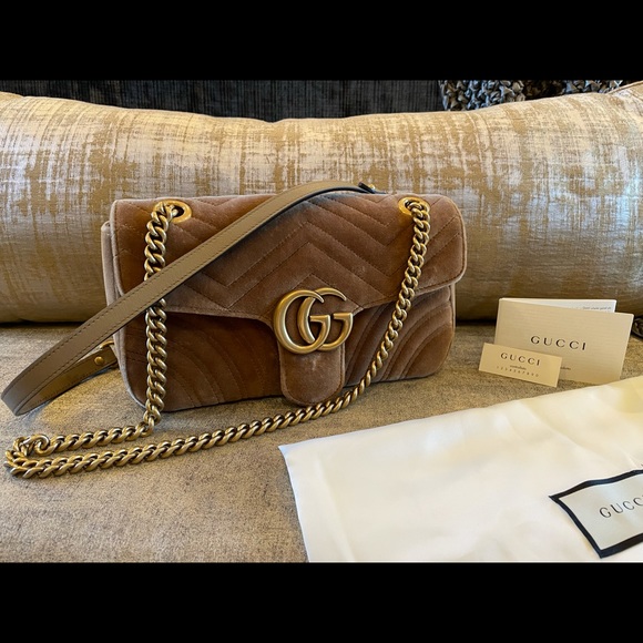 Gucci marmont small Gg matelasse shoulder bag. - Picture 1 of 15